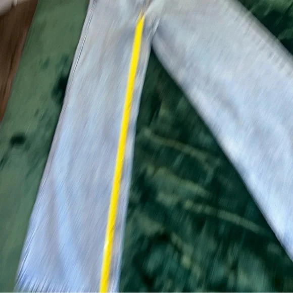 H&M NWT Ladies Wide Leg Regular Fit Ultra High Waist Light Wash Jeans  Sz 0 - Picture 2 of 6